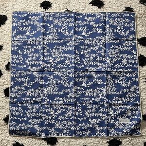 Navy and White Botanical Scarf No brand 27x27